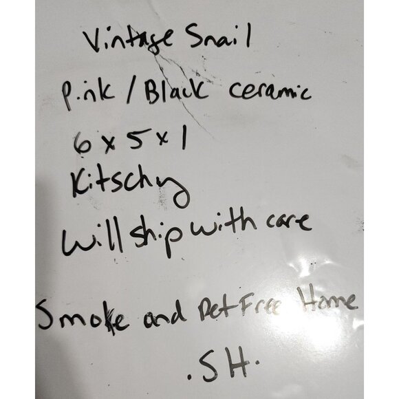 Vintage Ceramic Snail Figurine With Pink Gray Detailing - Picture 9 of 9